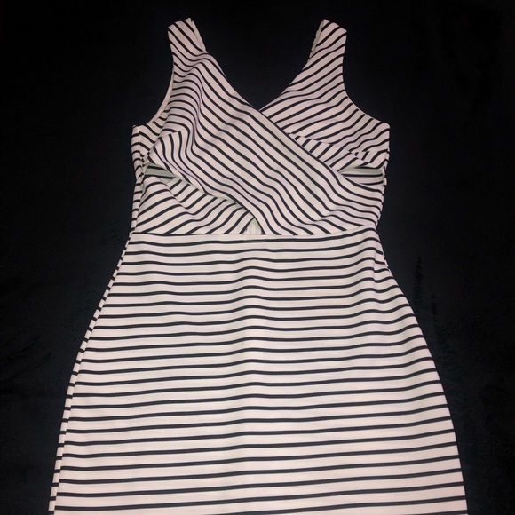 Dress - Picture 1 of 3